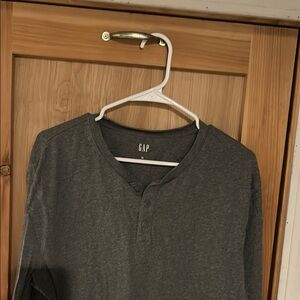 GAP Men's Charcoal Long Sleeve Henley